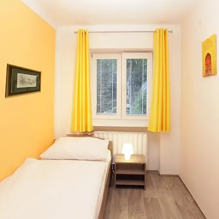Apartment Pod Skalou Besedice