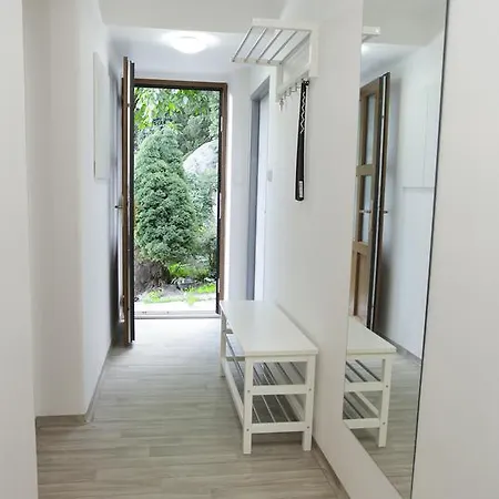 Pod Skálou V českém Ráji Besedice